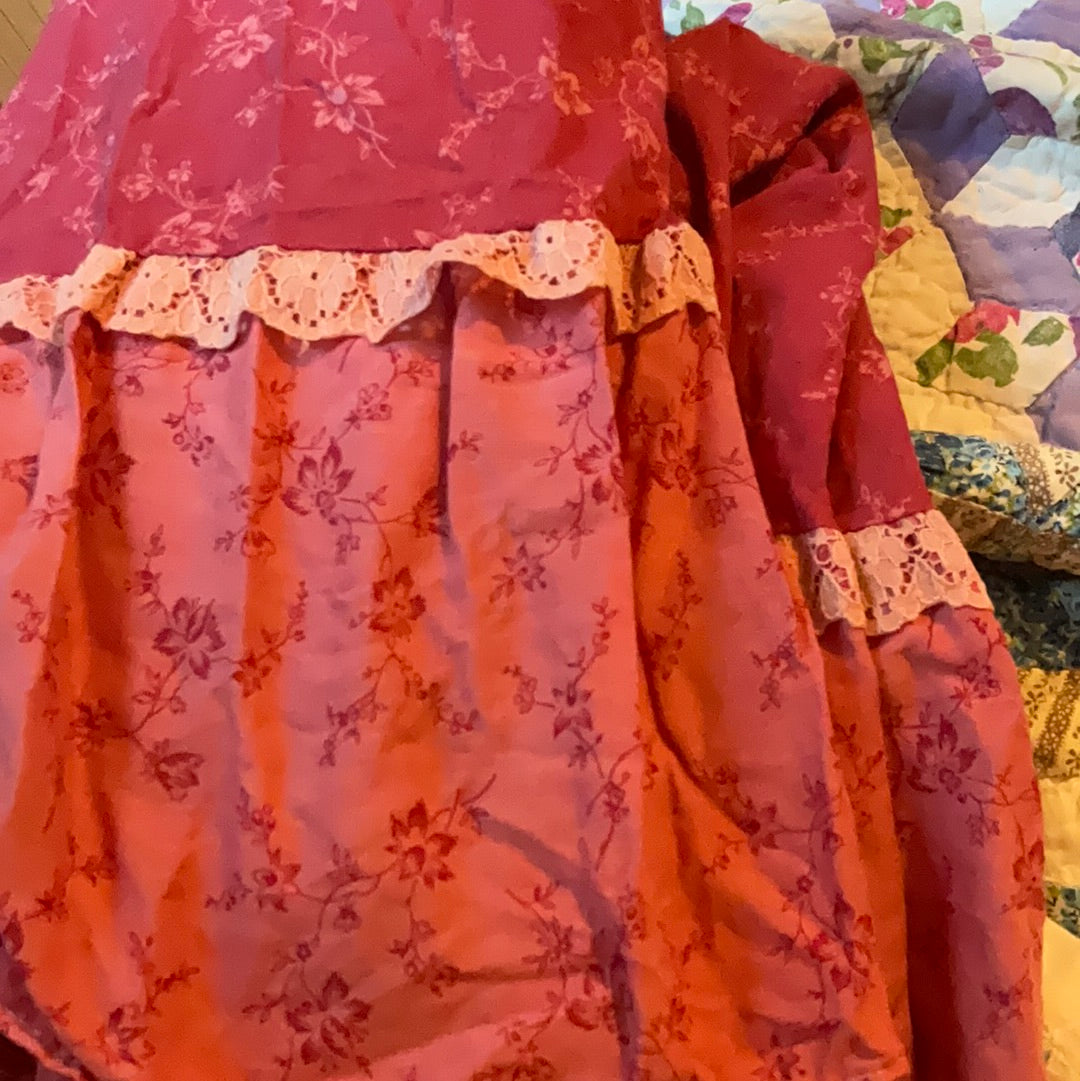 Pinks Fairycore Cottagecore Gunne 70’s does 90’s Lace and Ruffle on Cotton Coordinating Calico Cotton Midi Pinafore Dress