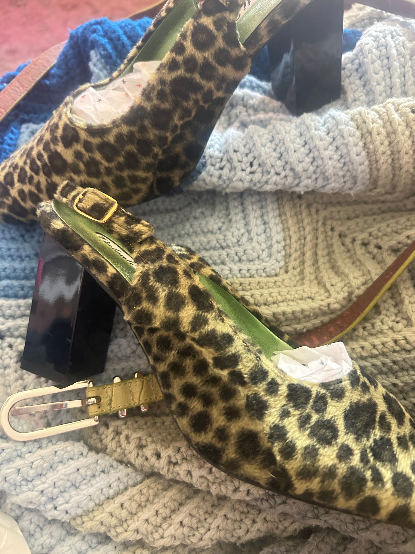 Year 2000 Green Fur Leopard Cheetah Fuzzy Slingback Block Heels Size 8.5