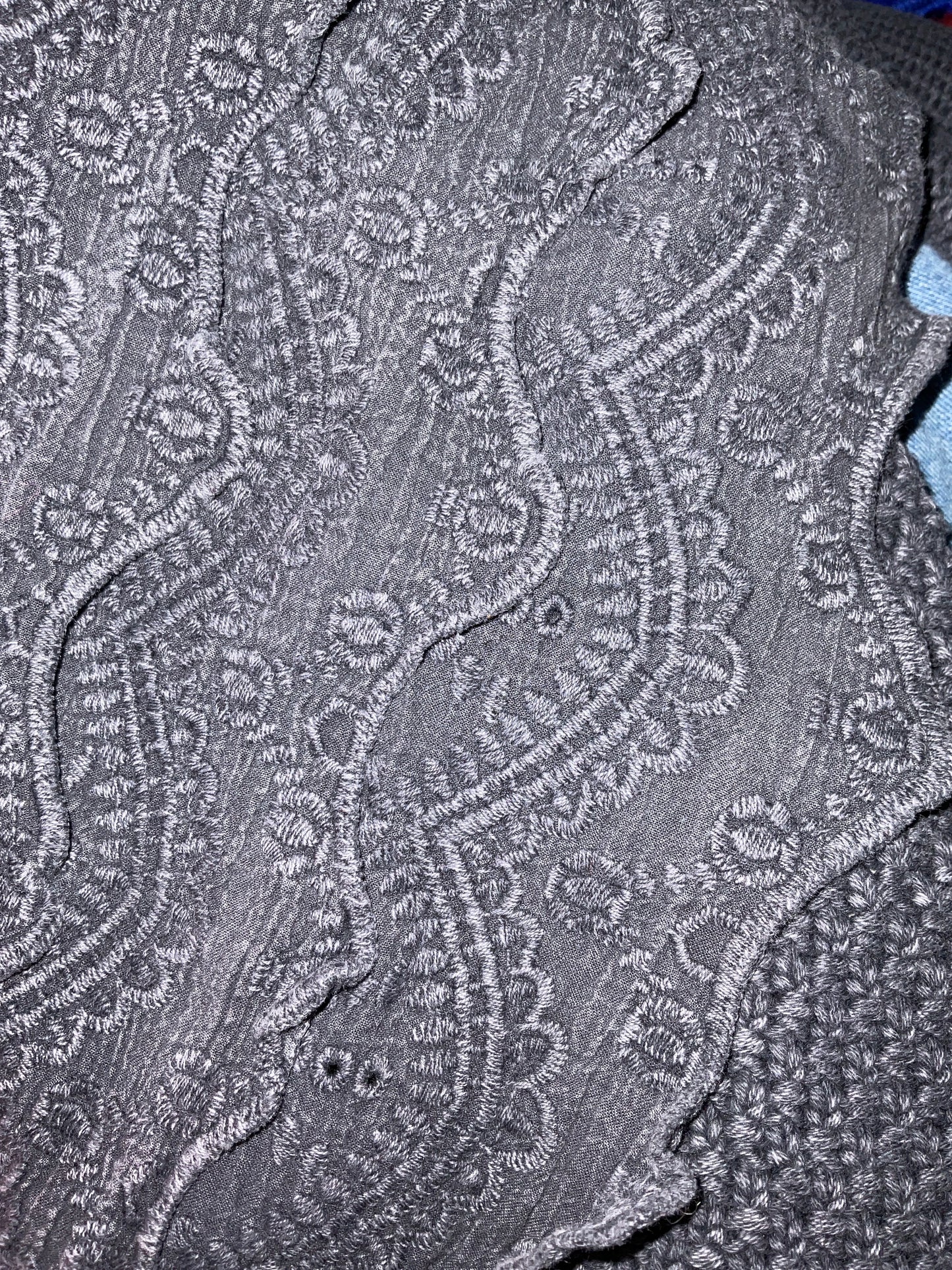 DreiMaster Cotton Acid Washed Crewneck Sweater with Eyelet Lace Bottom Detail Size Medium