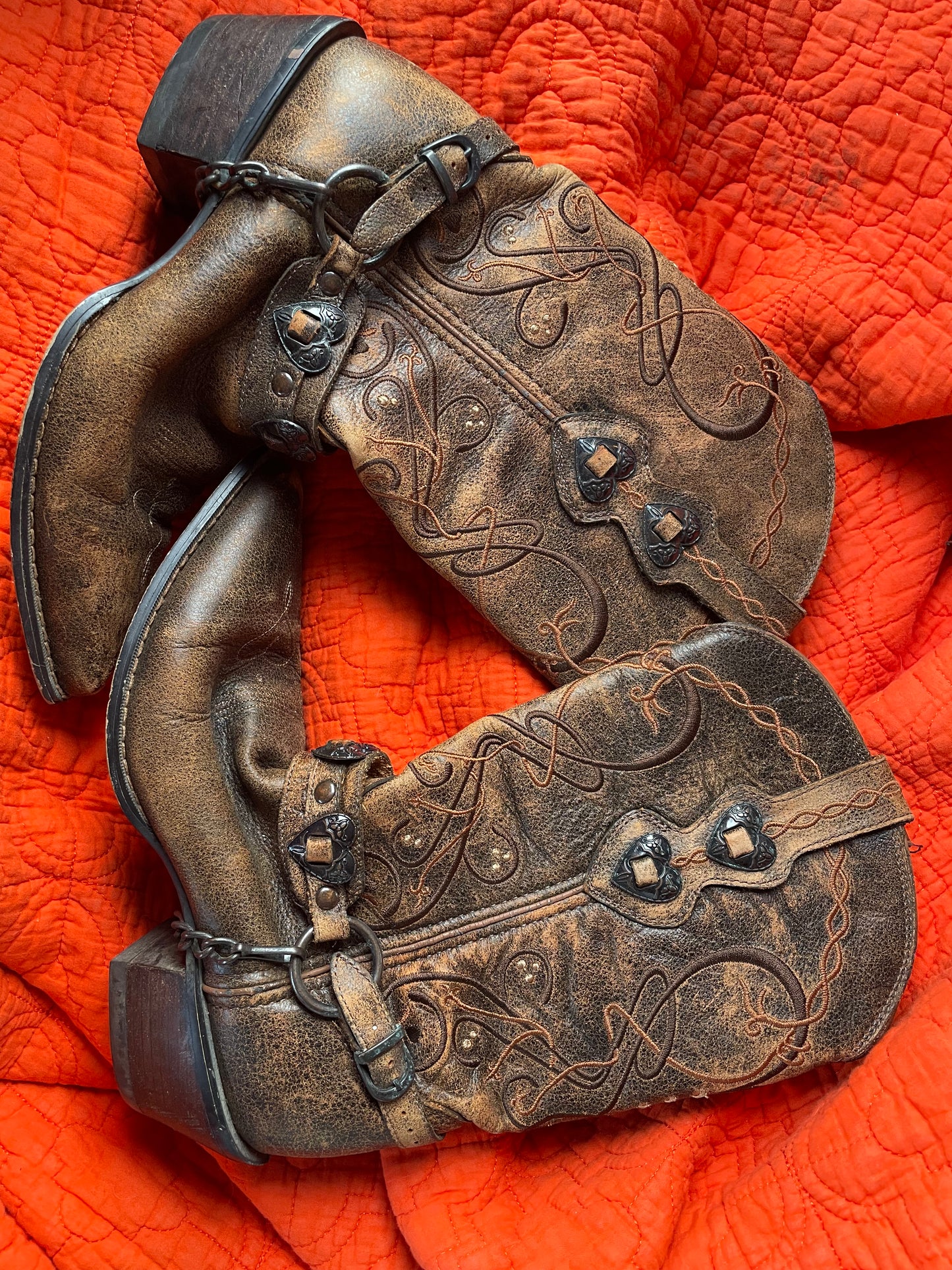 CRUSH™ BY DURANGO® WOMEN'S BROWN HEARTBREAKER BOOT Size 38 6.5M