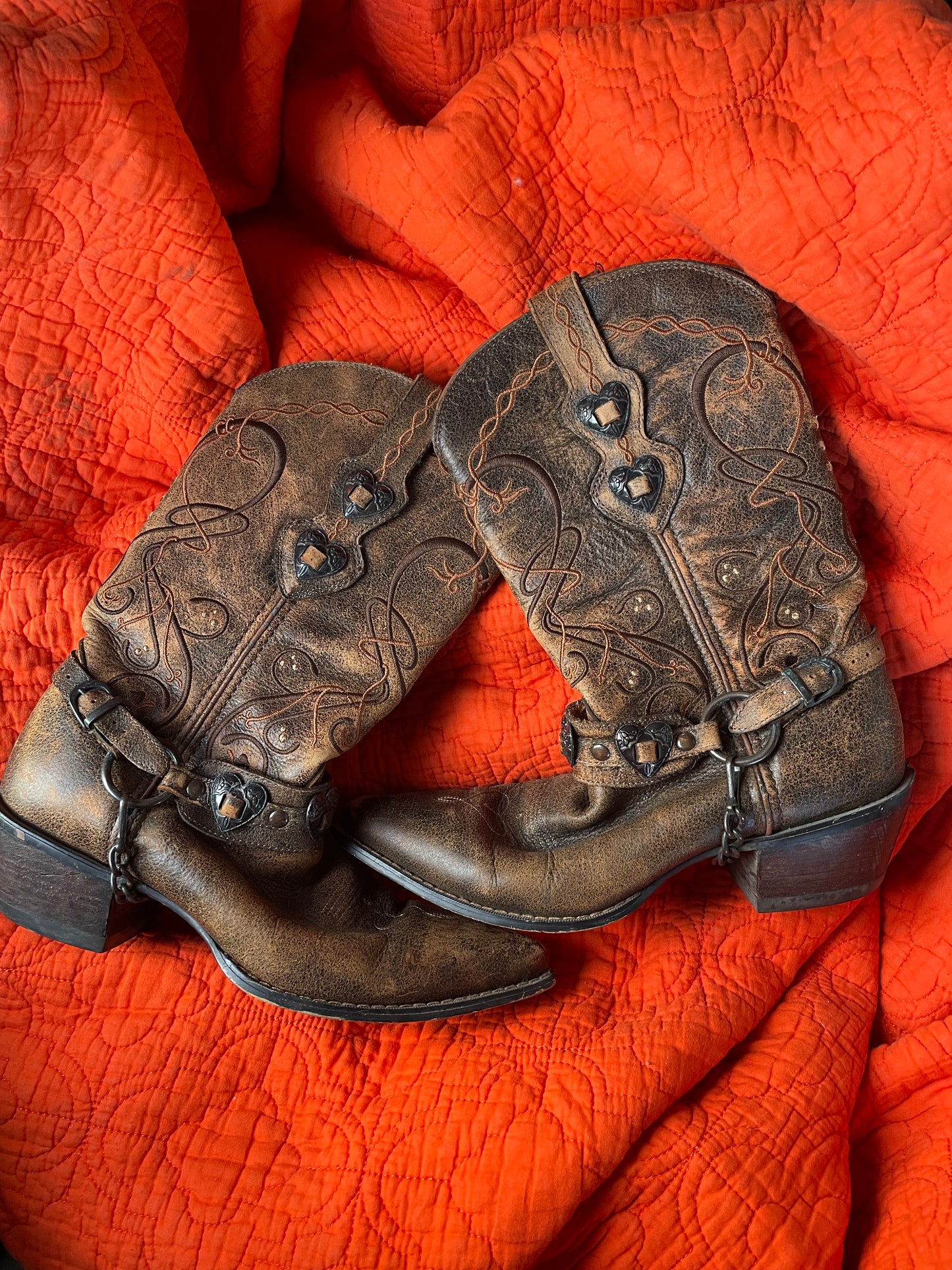 CRUSH™ BY DURANGO® WOMEN'S BROWN HEARTBREAKER BOOT Size 38 6.5M