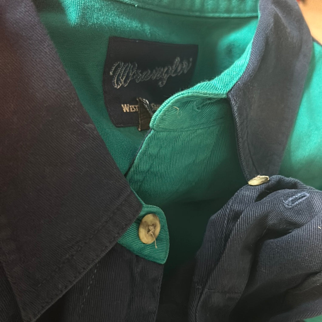 Wrangler Colorblock Navy and Teal Butron Up