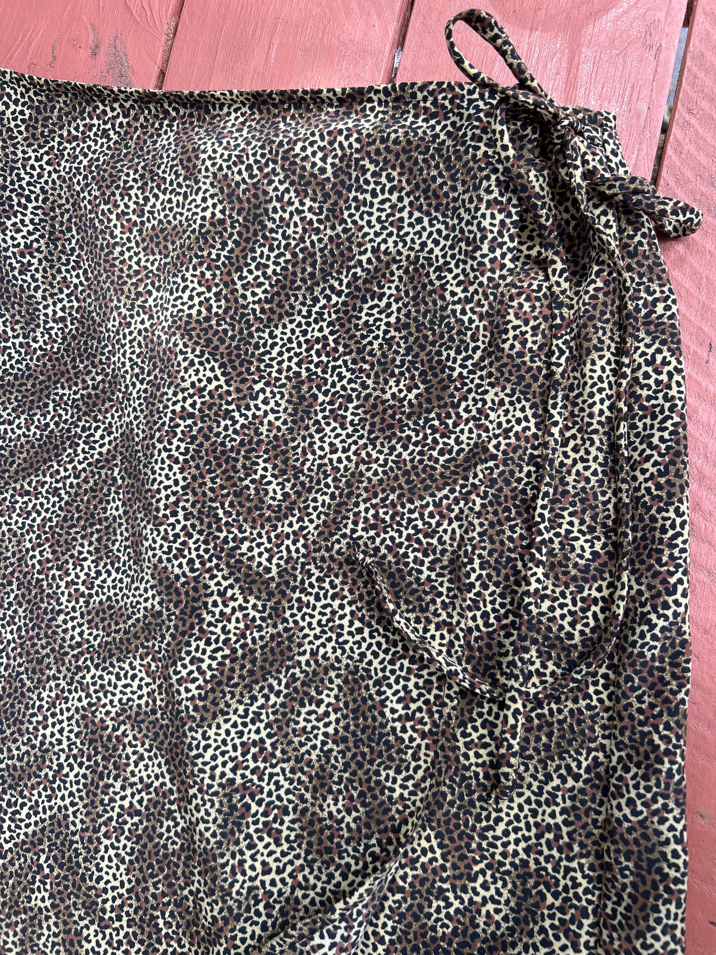 Impressions Full Wrap Skirt in Abstract Cheetah Size Large