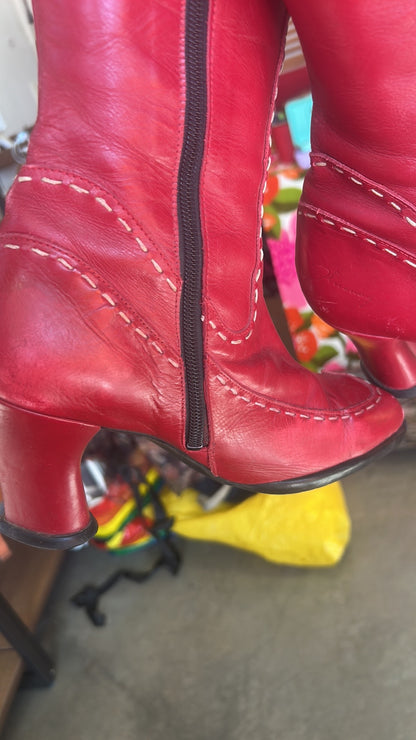 Fluevogs on hold for Girzim