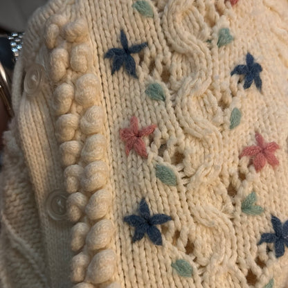 Buttons Cream and Flowers Children’s Cardigan Sweater Medium (5)