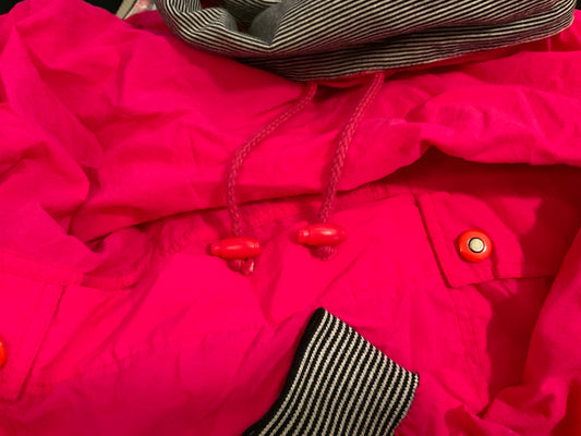 Vintage Women's Geoffrey Hunter Sport Neon Pink Striped B;ack and White Mock Turtleneck Collar Pullover Windbreaker Jacket 100% Nylon Size Large