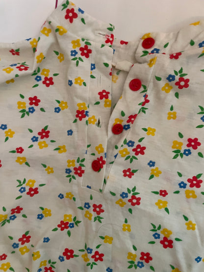 Ditsy Floral Red and Yellow Flower Power 70’s Tee Button Up Size Medium