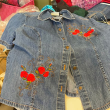 Load image into Gallery viewer, Studio Ease Size Short Sleeve Rose Embroidered Denim Button Up Shirt 14