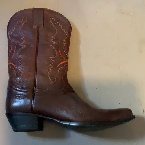 DINGO Size 7.5 Vintage Brown Cow Boots with Orange Heart Stitching