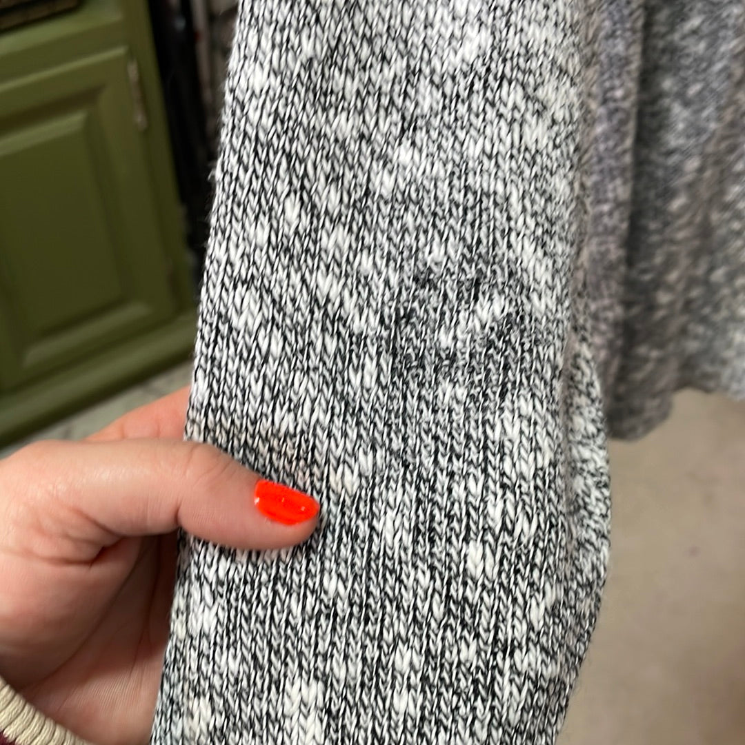 Black and White 90’s marled sweater